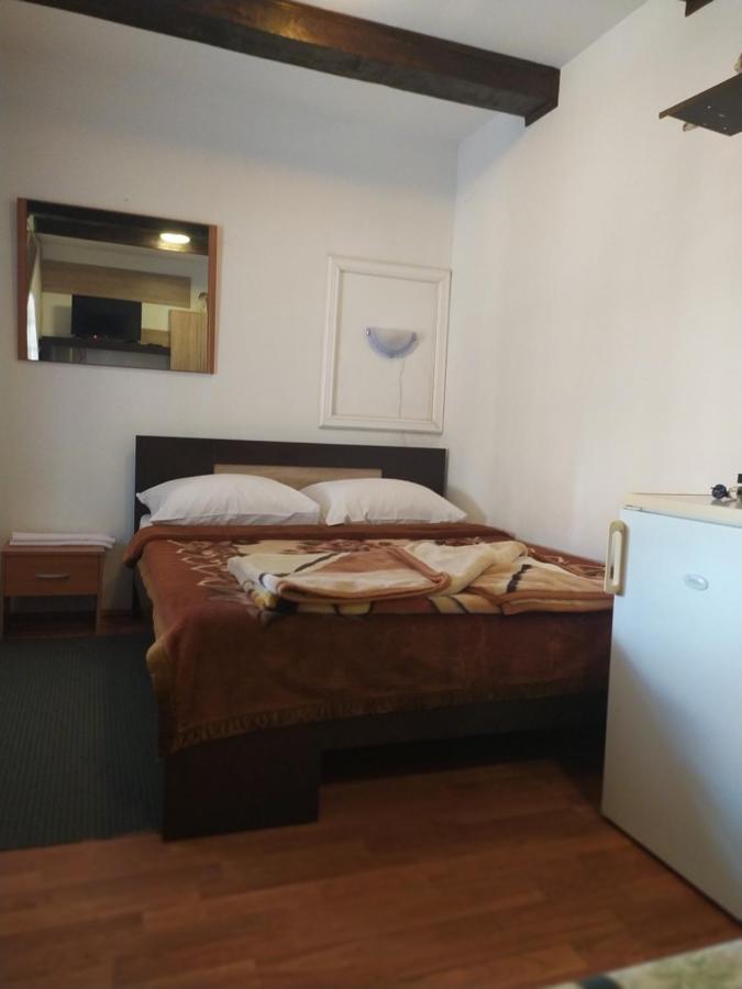 Dedina Kuca 1937 Apartman *